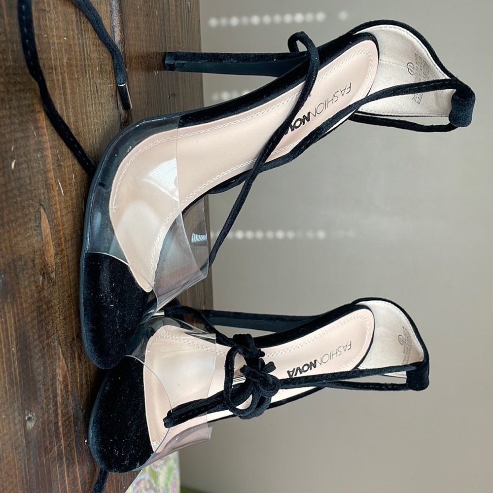 Fashion nova black velvet tie up heels size 7.5! Great condition!